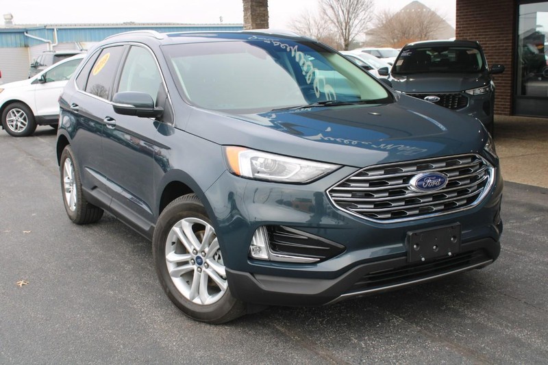 Ford Edge Vehicle Full-screen Gallery Image 02