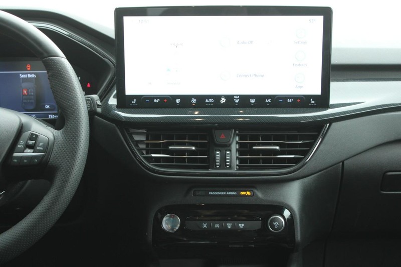 Ford Escape Vehicle Full-screen Gallery Image 12