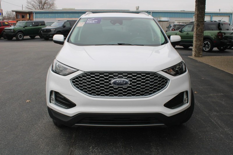 Ford Edge Vehicle Full-screen Gallery Image 08