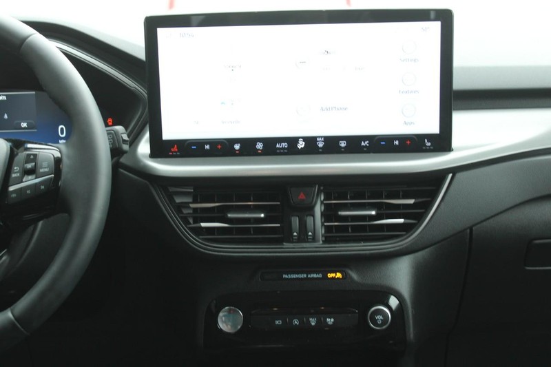 Ford Escape Vehicle Full-screen Gallery Image 12