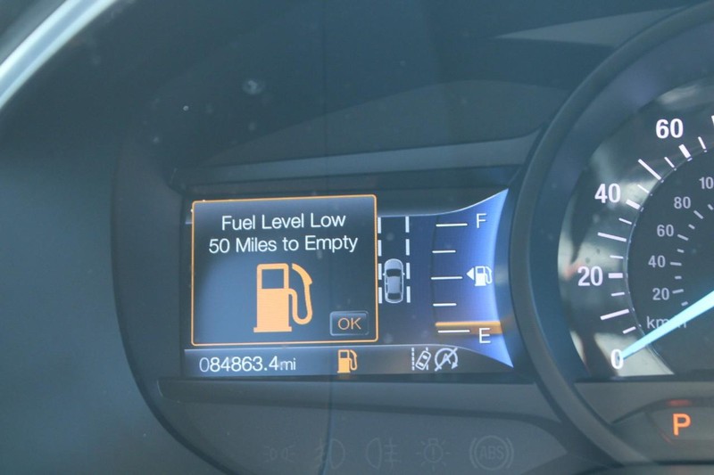 Ford Edge Vehicle Full-screen Gallery Image 18