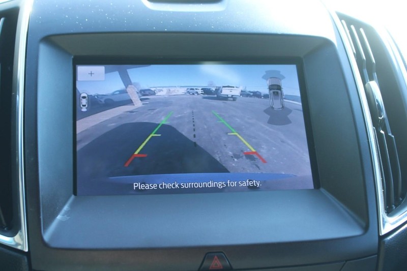 Ford Edge Vehicle Full-screen Gallery Image 20