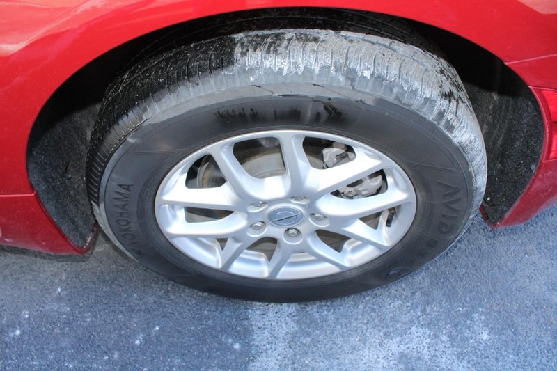 Chrysler Pacifica Vehicle Full-screen Gallery Image 07