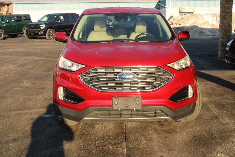 Ford Edge Vehicle Full-screen Gallery Image 08
