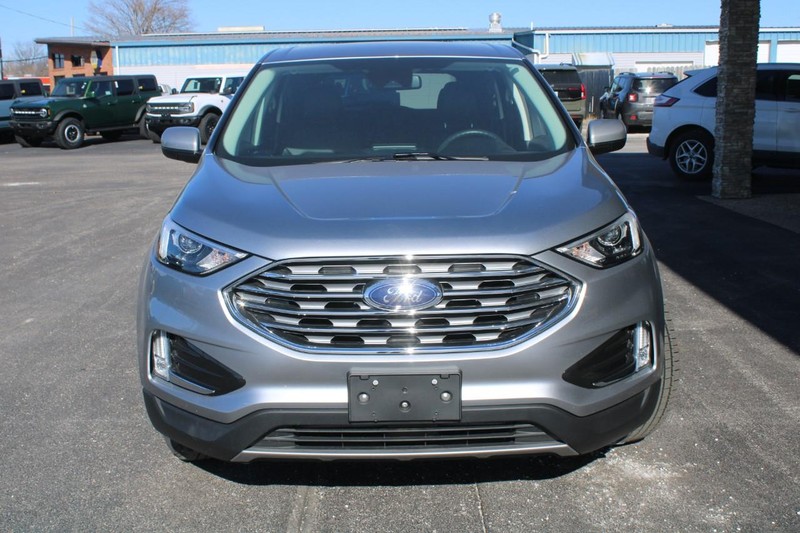 Ford Edge Vehicle Full-screen Gallery Image 08