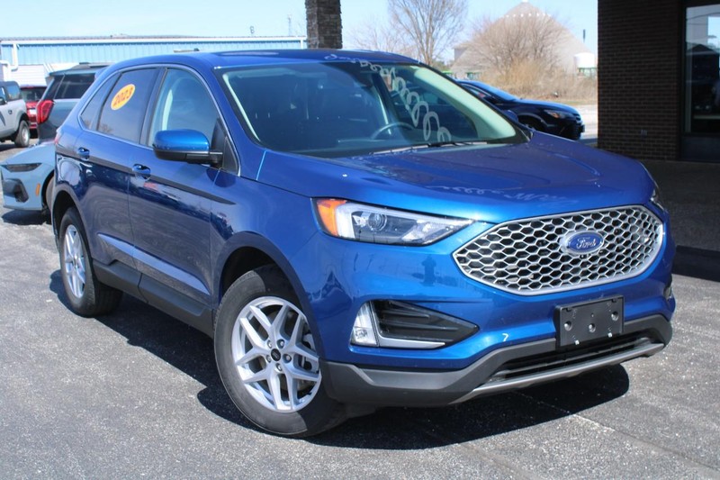 Ford Edge Vehicle Full-screen Gallery Image 02