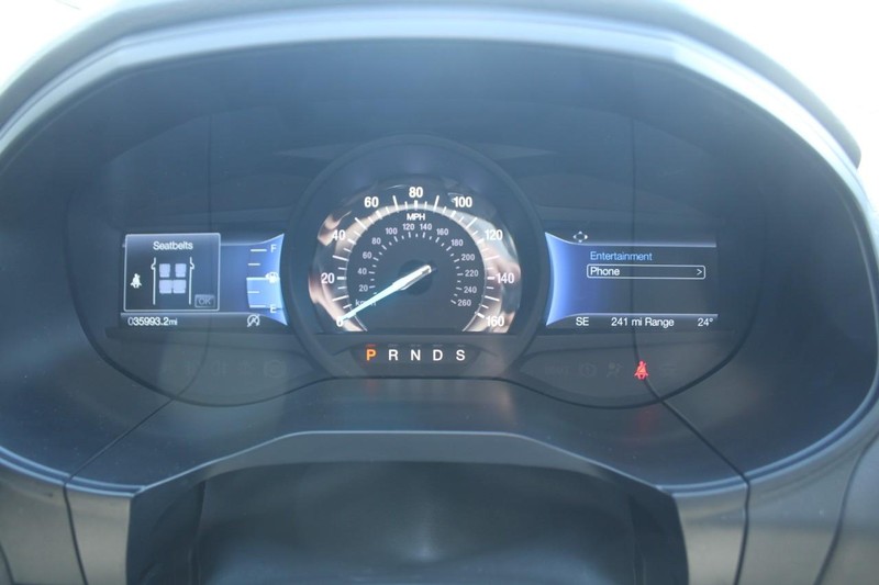 Ford Edge Vehicle Full-screen Gallery Image 17