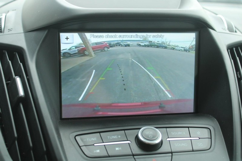 Ford Escape Vehicle Full-screen Gallery Image 19