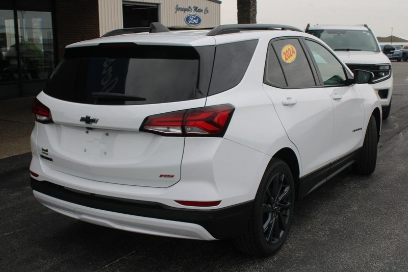 Chevrolet Equinox Vehicle Full-screen Gallery Image 03