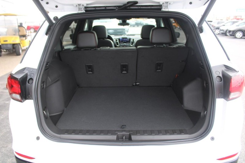 Chevrolet Equinox Vehicle Full-screen Gallery Image 06
