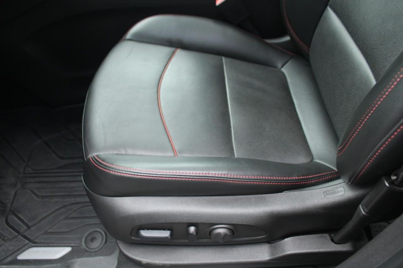 Chevrolet Equinox Vehicle Full-screen Gallery Image 15