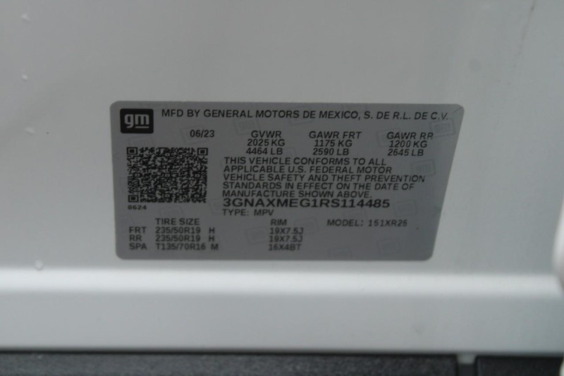 Chevrolet Equinox Vehicle Full-screen Gallery Image 16