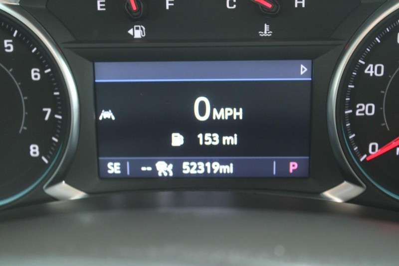 Chevrolet Equinox Vehicle Full-screen Gallery Image 18