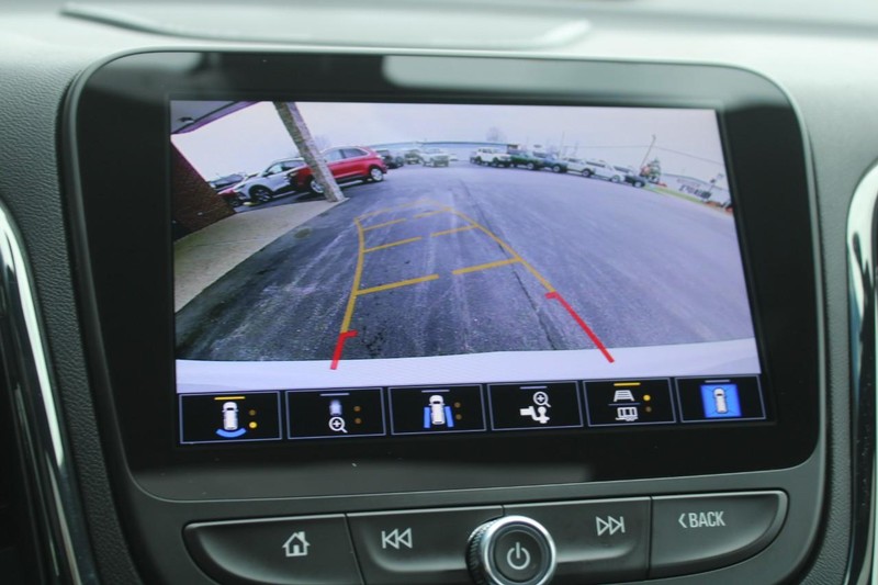 Chevrolet Equinox Vehicle Full-screen Gallery Image 19