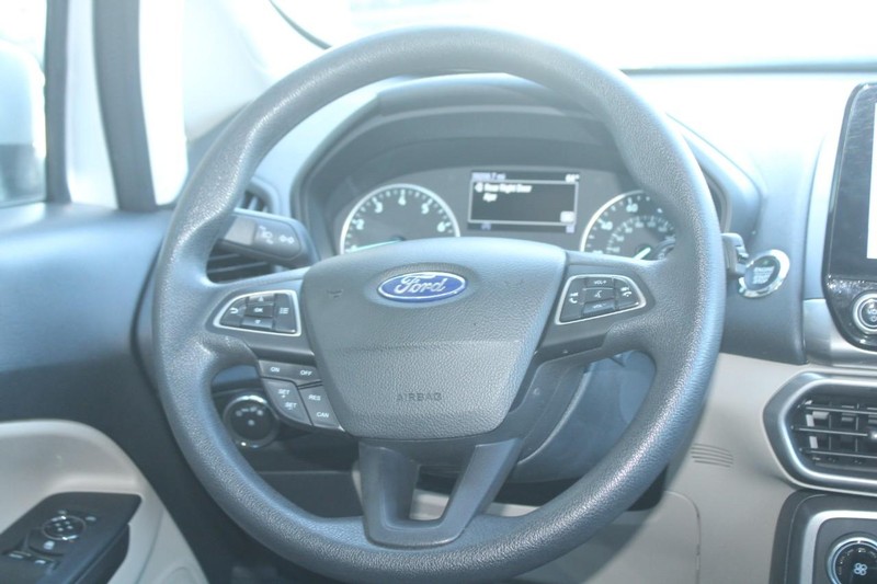 Ford EcoSport Vehicle Full-screen Gallery Image 11