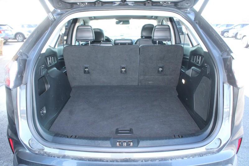 Ford Edge Vehicle Full-screen Gallery Image 06