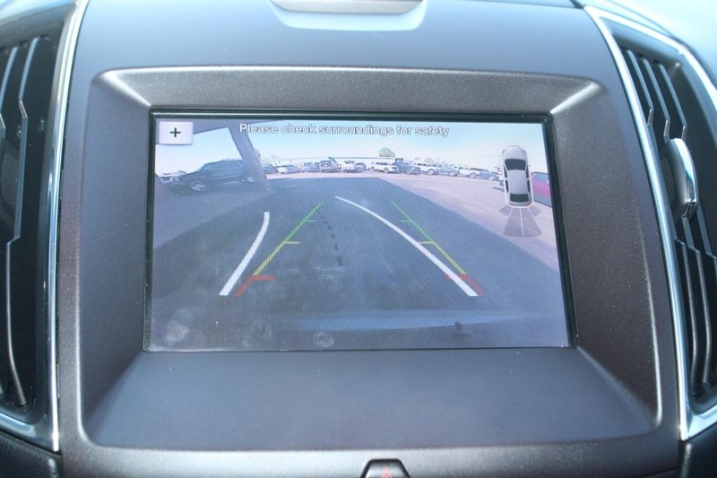 Ford Edge Vehicle Full-screen Gallery Image 20