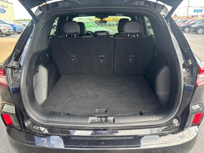 Ford Escape Vehicle Full-screen Gallery Image 06