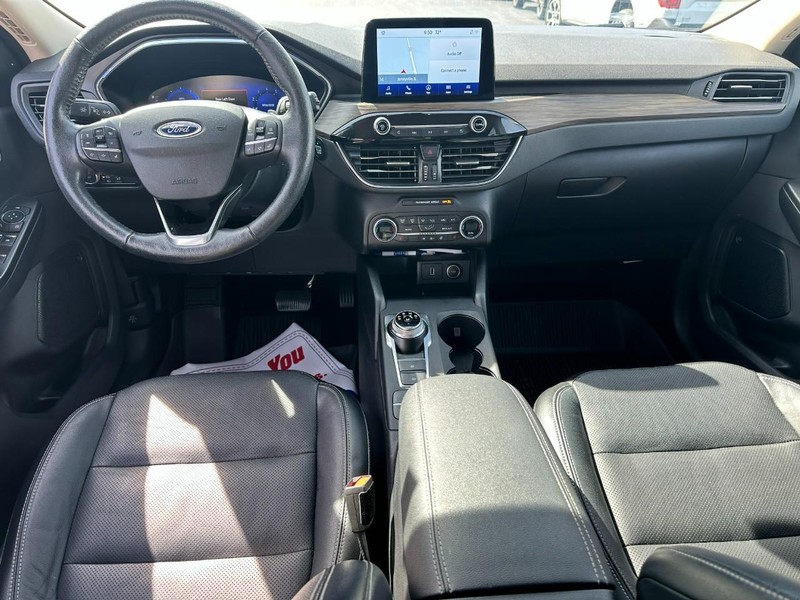 Ford Escape Vehicle Full-screen Gallery Image 11