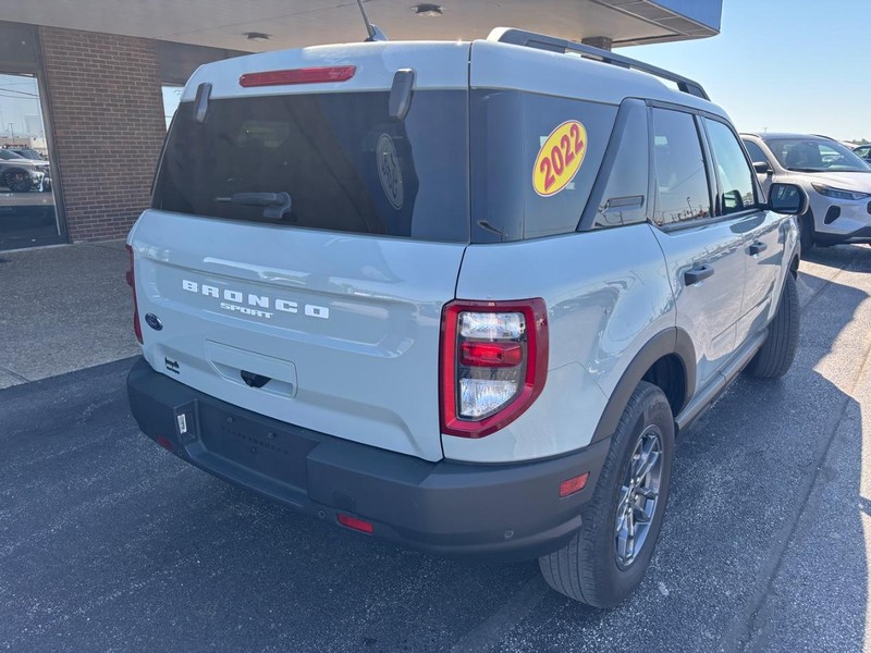 Ford Bronco Sport Vehicle Full-screen Gallery Image 03