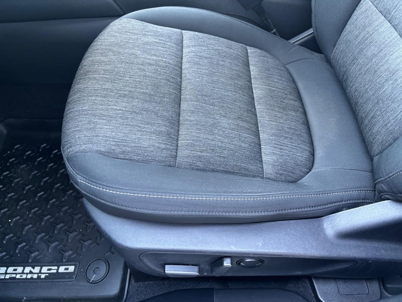 Ford Bronco Sport Vehicle Full-screen Gallery Image 15