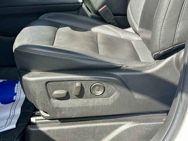 Chevrolet Tahoe Vehicle Full-screen Gallery Image 20