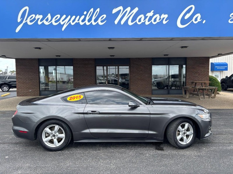 2015 Ford Mustang V6 Coupe RWD
