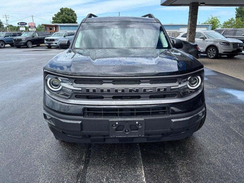 Ford Bronco Sport Vehicle Full-screen Gallery Image 08