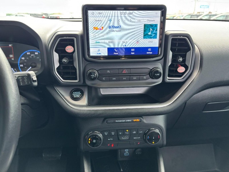 Ford Bronco Sport Vehicle Full-screen Gallery Image 12