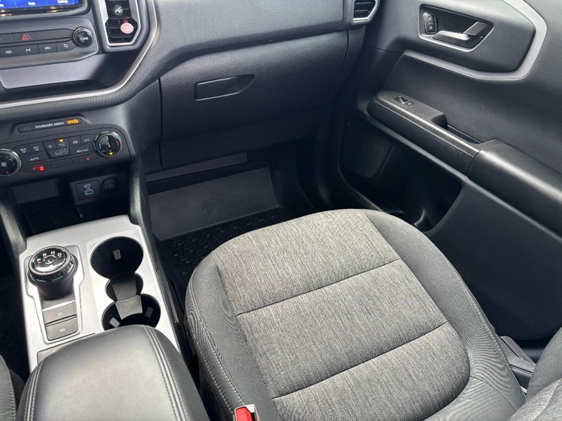 Ford Bronco Sport Vehicle Full-screen Gallery Image 13