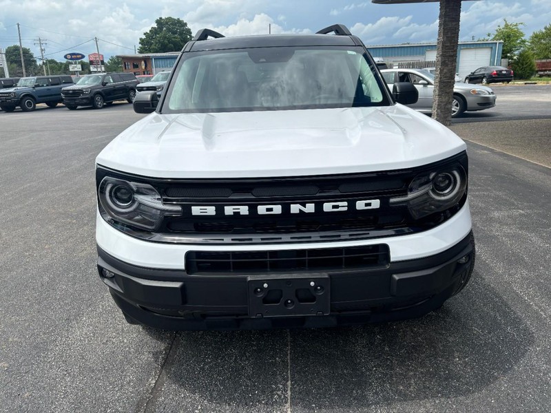 Ford Bronco Sport Vehicle Full-screen Gallery Image 08