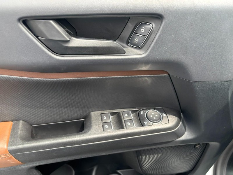 Ford Bronco Sport Vehicle Full-screen Gallery Image 14