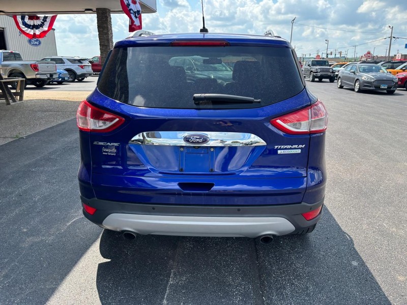 Ford Escape Vehicle Full-screen Gallery Image 04