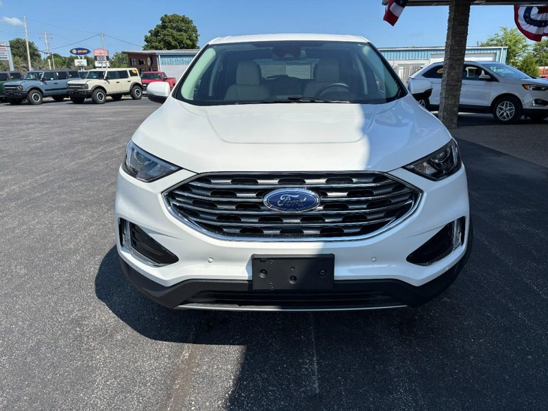Ford Edge Vehicle Full-screen Gallery Image 08