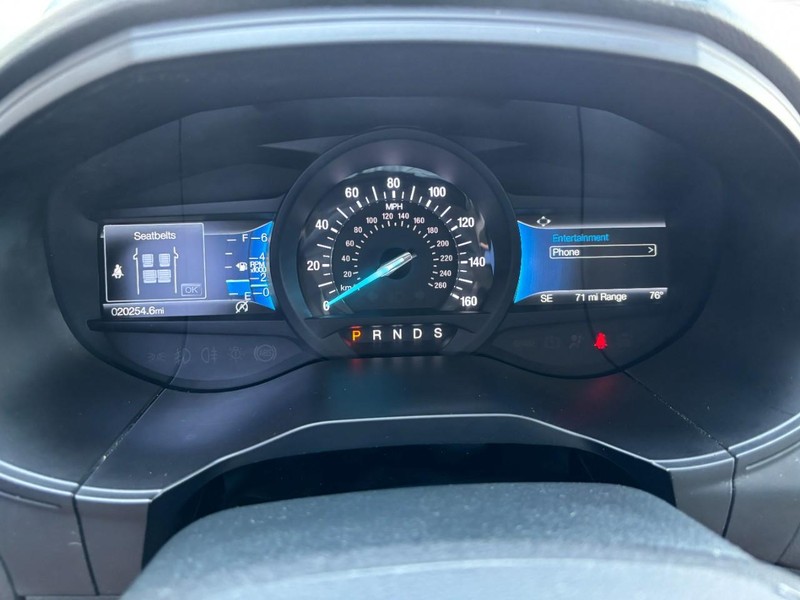 Ford Edge Vehicle Full-screen Gallery Image 17