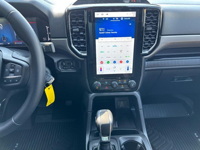 2025 Ford Ranger XLT - Photo 12