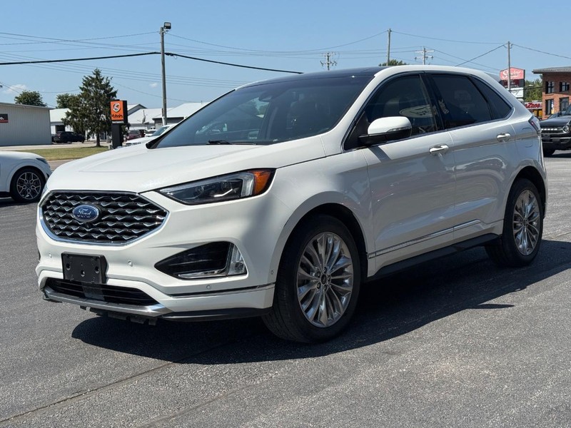 Ford Edge Vehicle Full-screen Gallery Image 07