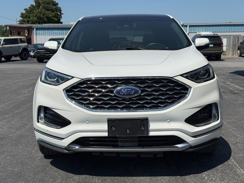 Ford Edge Vehicle Full-screen Gallery Image 08