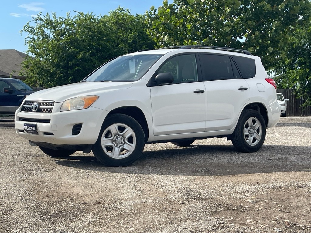 Toyota RAV4 Vehicle Full-screen Gallery Image 09