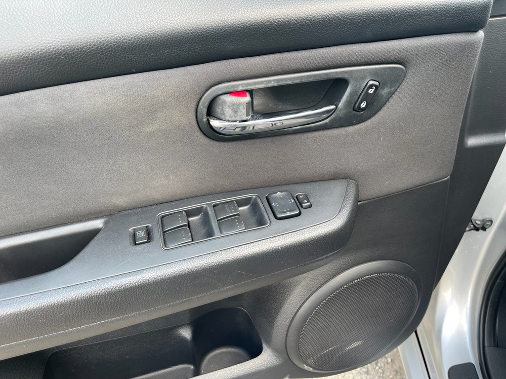 Mazda MAZDA6 Vehicle Full-screen Gallery Image 20