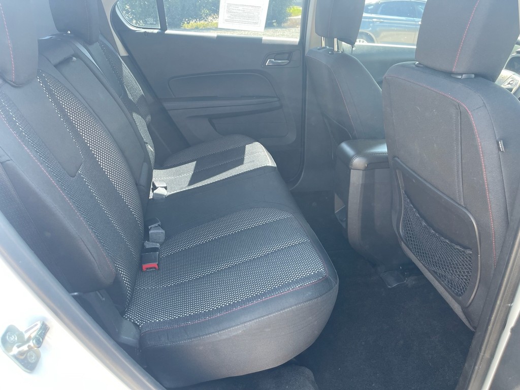 Chevrolet Equinox Vehicle Full-screen Gallery Image 11