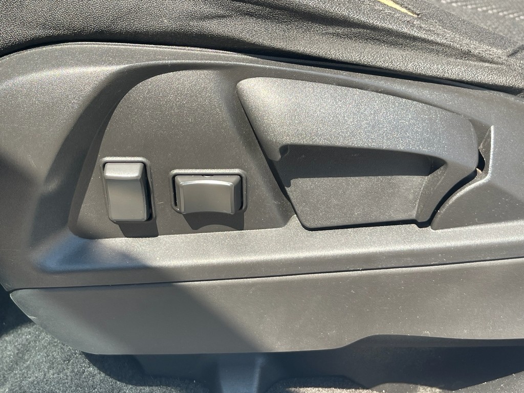 Chevrolet Equinox Vehicle Full-screen Gallery Image 18