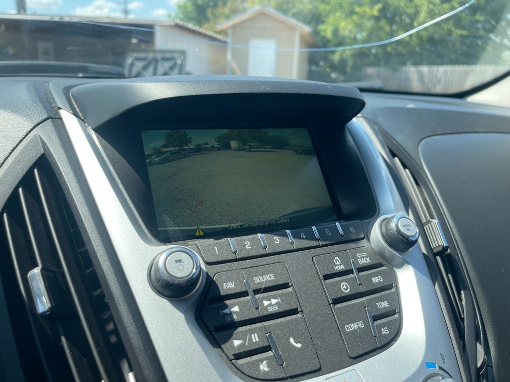 Chevrolet Equinox Vehicle Full-screen Gallery Image 24