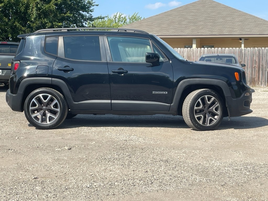 Jeep Renegade Vehicle Full-screen Gallery Image 02