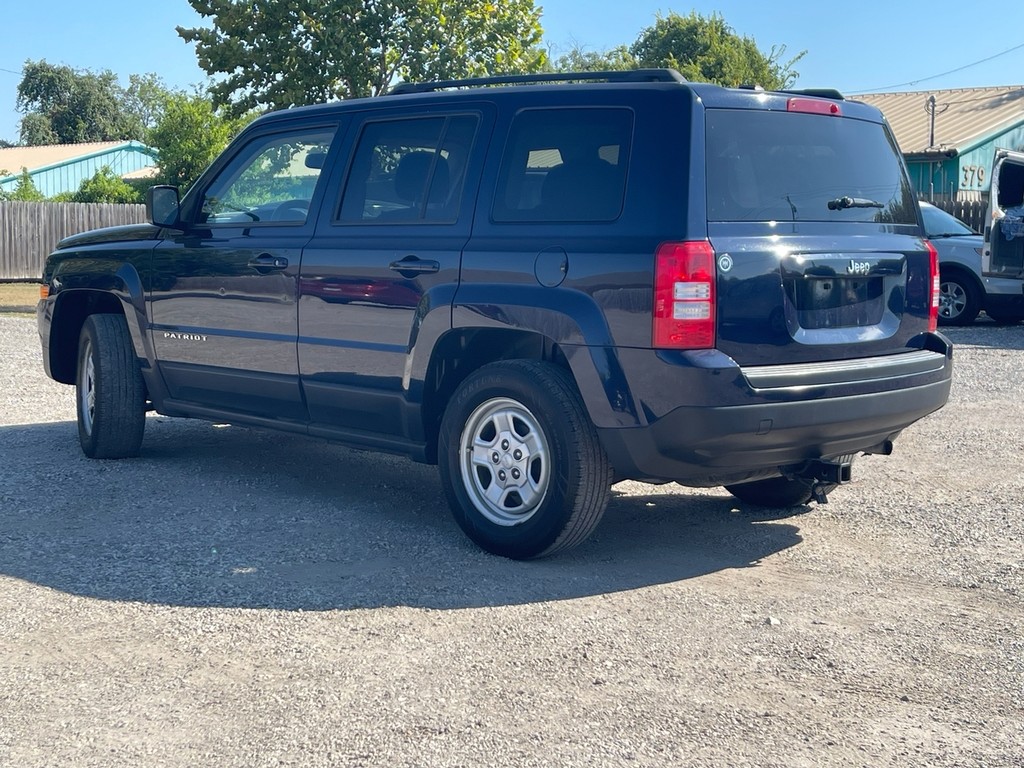 Jeep Patriot Vehicle Full-screen Gallery Image 6