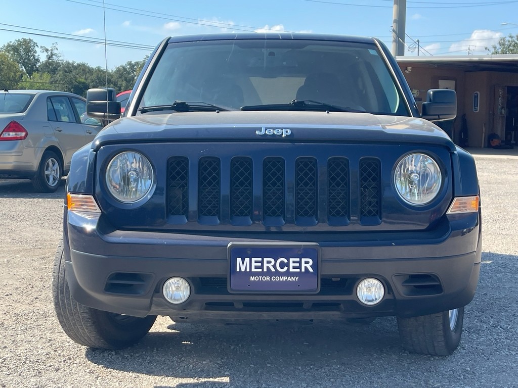 Jeep Patriot Vehicle Full-screen Gallery Image 10