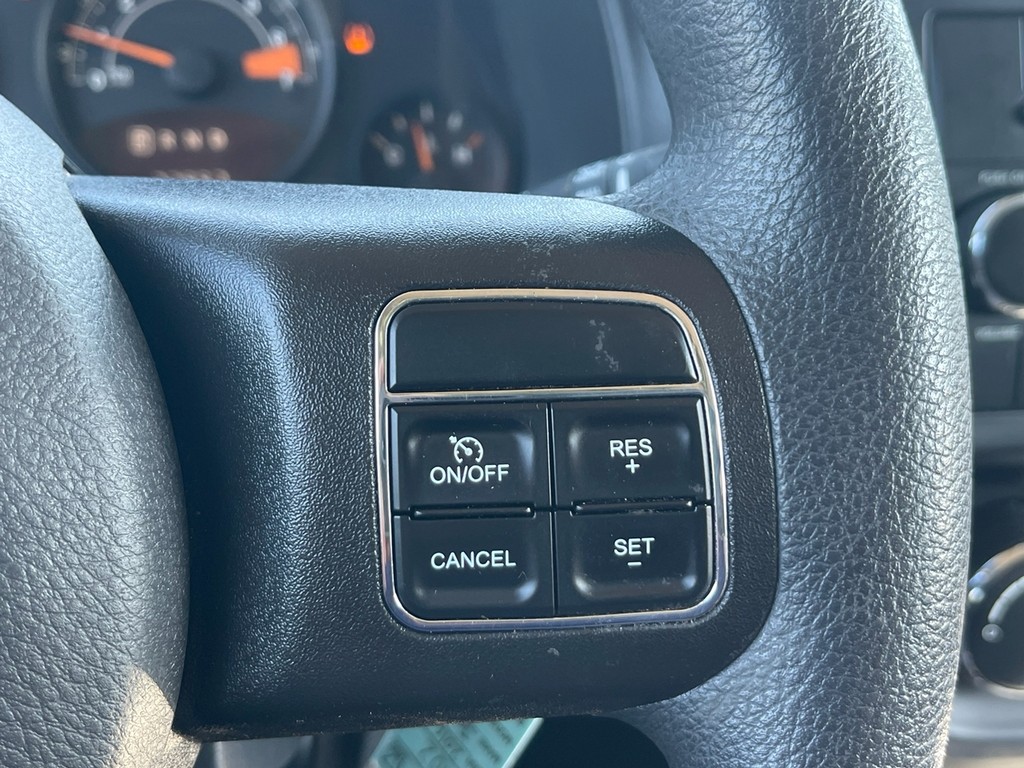 Jeep Patriot Vehicle Full-screen Gallery Image 21