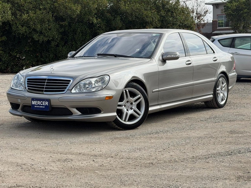 Mercedes-Benz S-Class Vehicle Full-screen Gallery Image 8