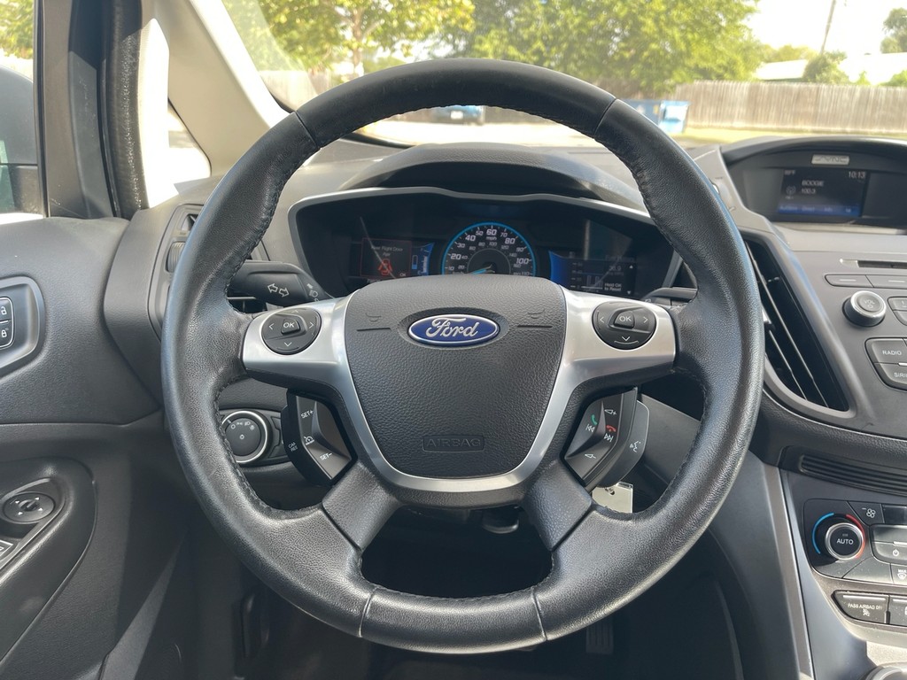 Ford C-Max Hybrid Vehicle Full-screen Gallery Image 13