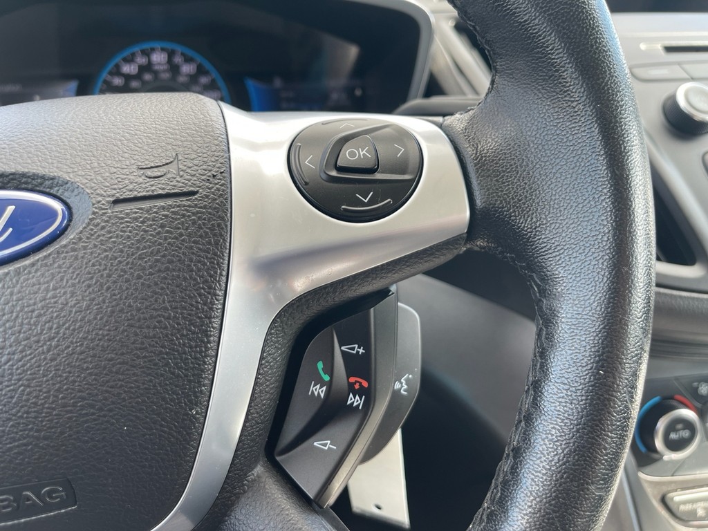 Ford C-Max Hybrid Vehicle Full-screen Gallery Image 21